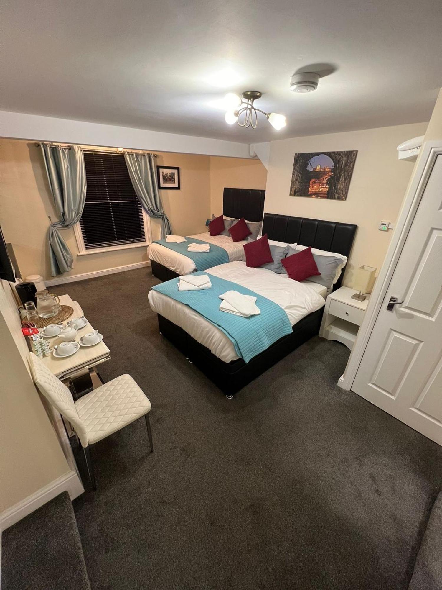 Abbey Holiday Accommodation Γουίτμπι Εξωτερικό φωτογραφία