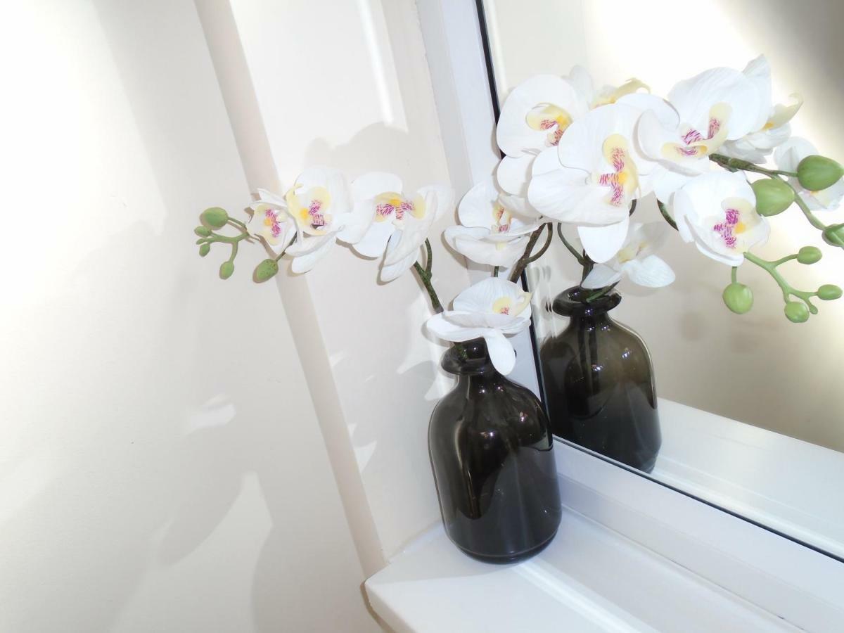 Abbey Holiday Accommodation Γουίτμπι Εξωτερικό φωτογραφία